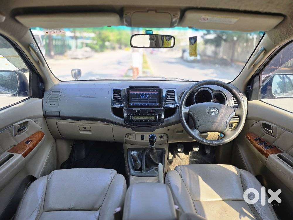 Toyota Fortuner 3.0 4x4 Manual, 2011, Diesel