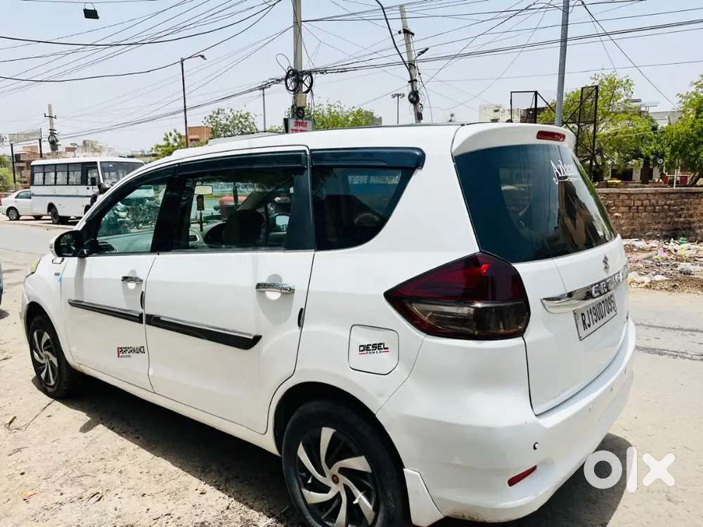 Maruti Suzuki Ertiga 2015 Diesel 129000 Km Driven