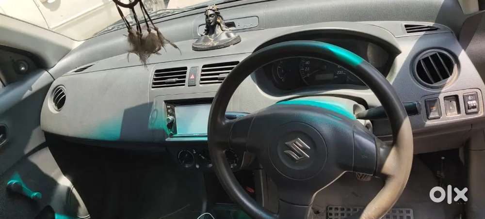 Maruti Suzuki Swift 2010 Cng & Hybrids Well Maintained