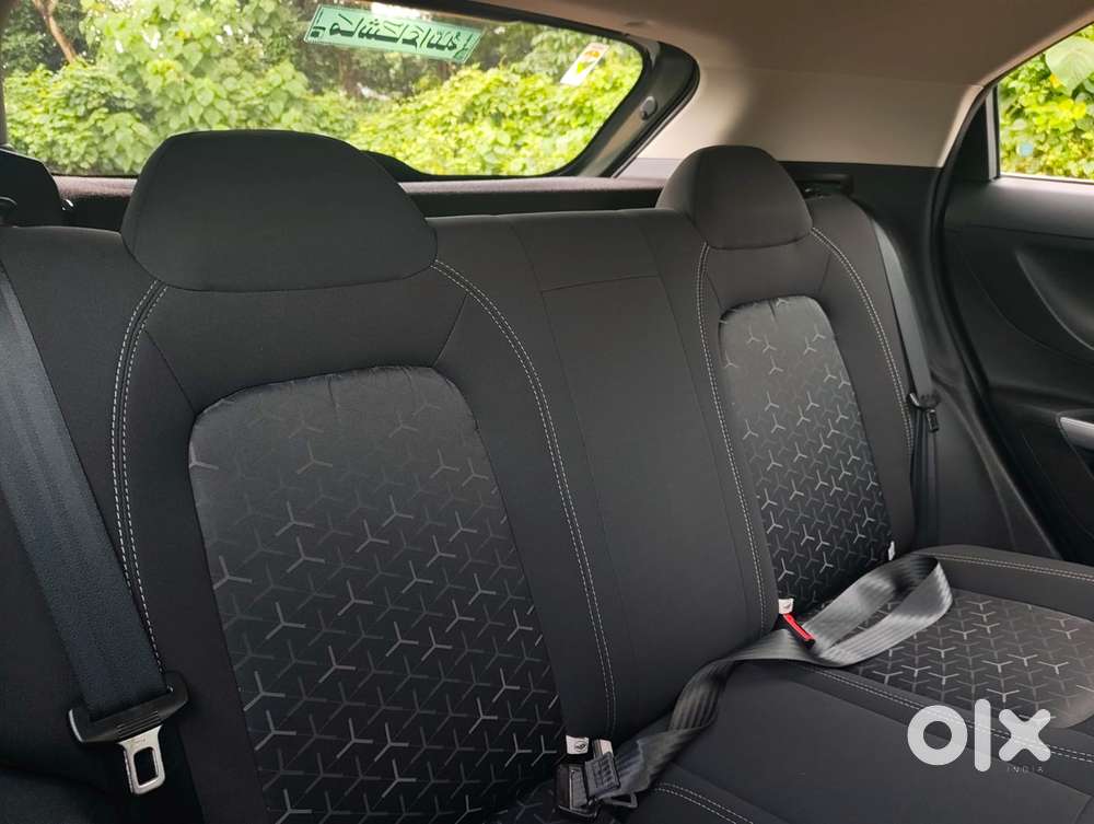 Tata Nexon 1.2 Revotron Xma Amt (s), 2022, Petrol