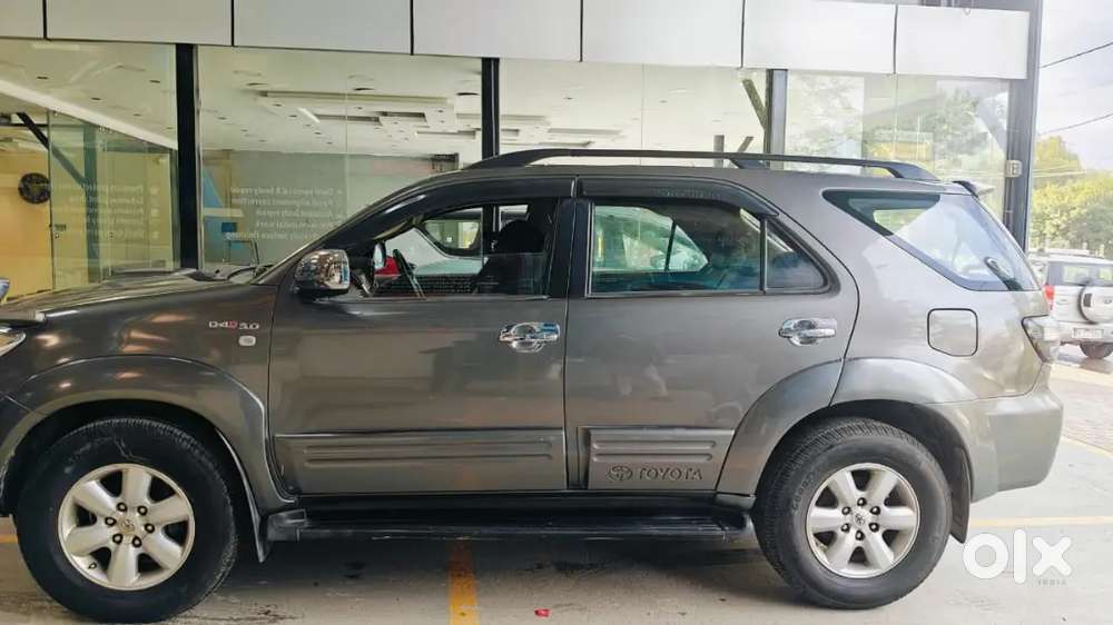 Toyota Fortuner Diesel 2010