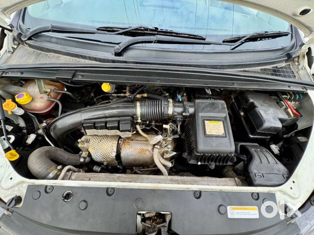 Mahindra Marazzo M2 8str, 2022, Diesel