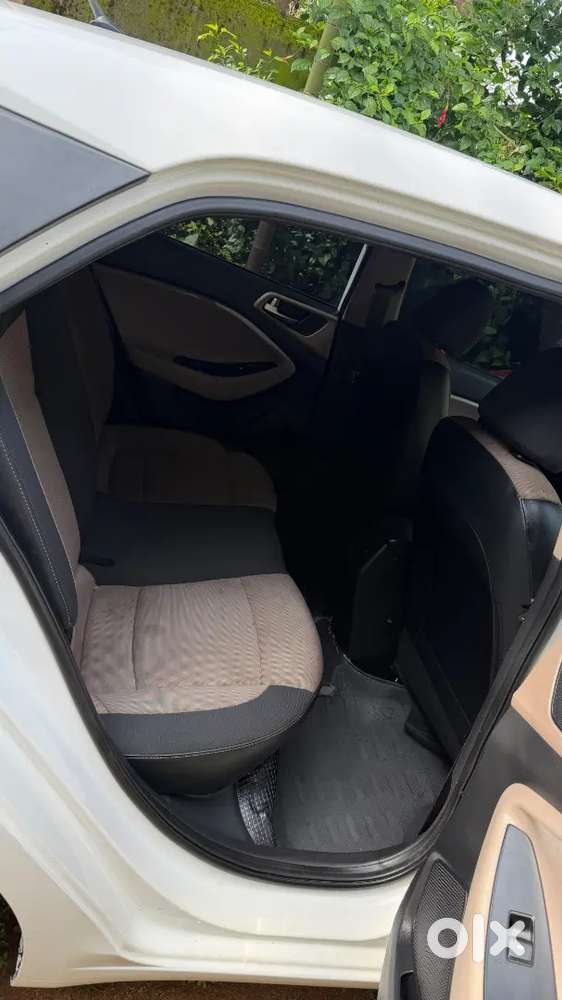 Hyundai I20 Magna Petrol 2015