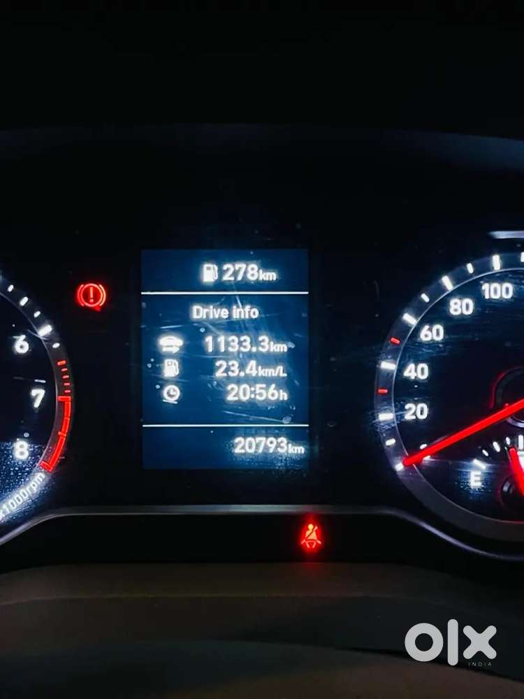 Hyundai Aura 2023 Petrol 20793 Km Driven