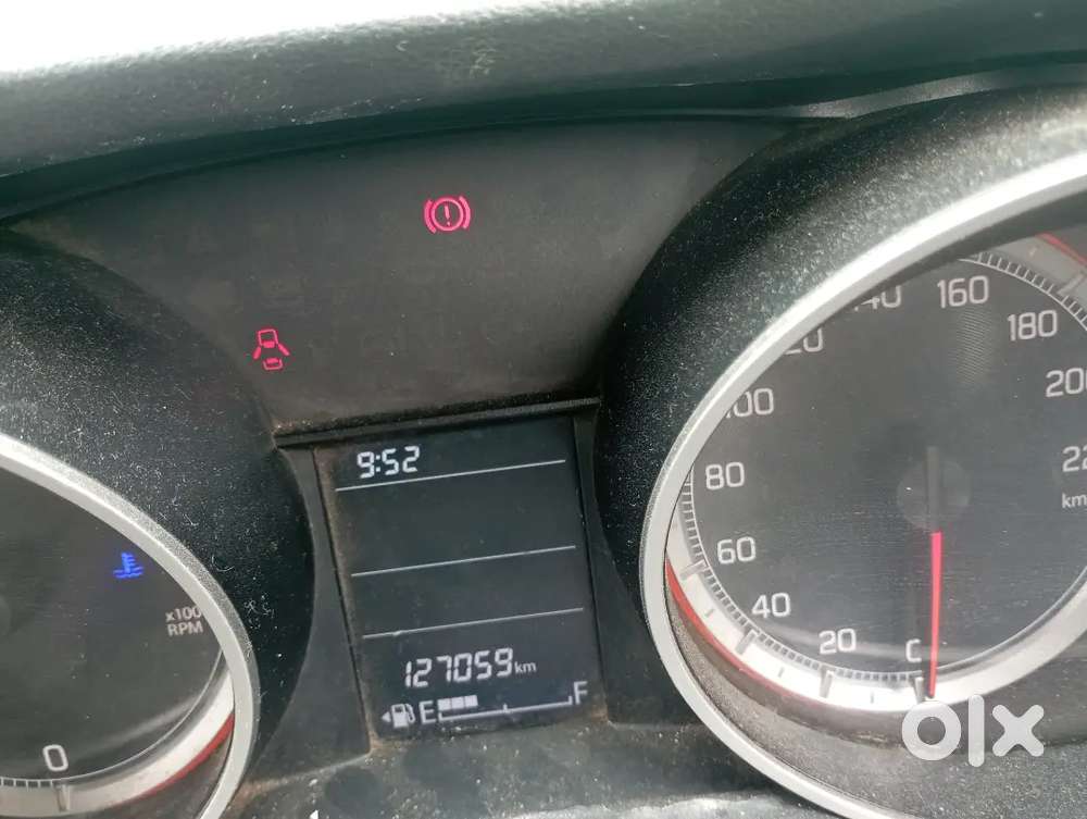 Maruti Suzuki Swift Vxi 2019