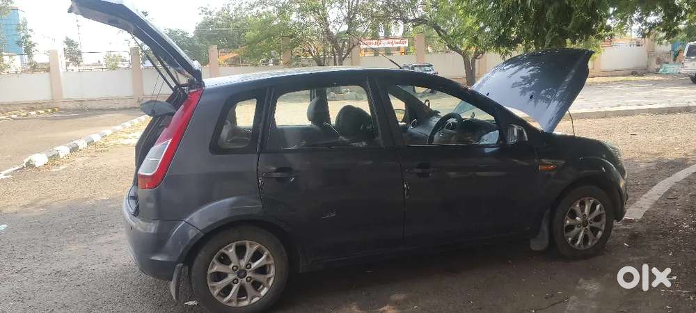 Ford Figo Titanium 2013