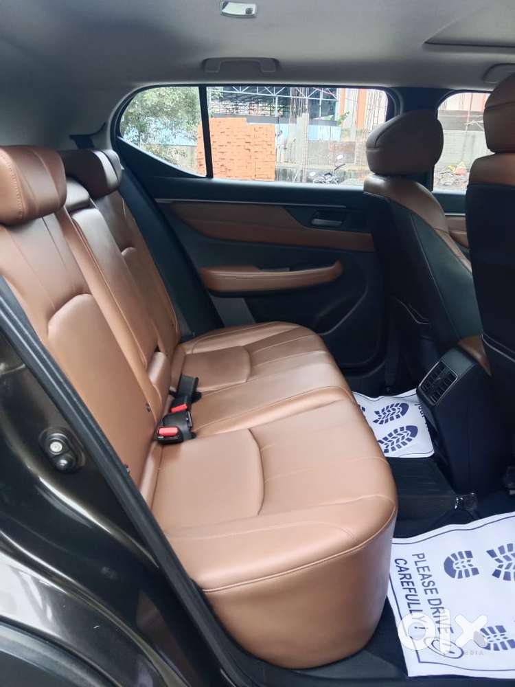 Honda Elevate Zx Mt, 2024, Petrol