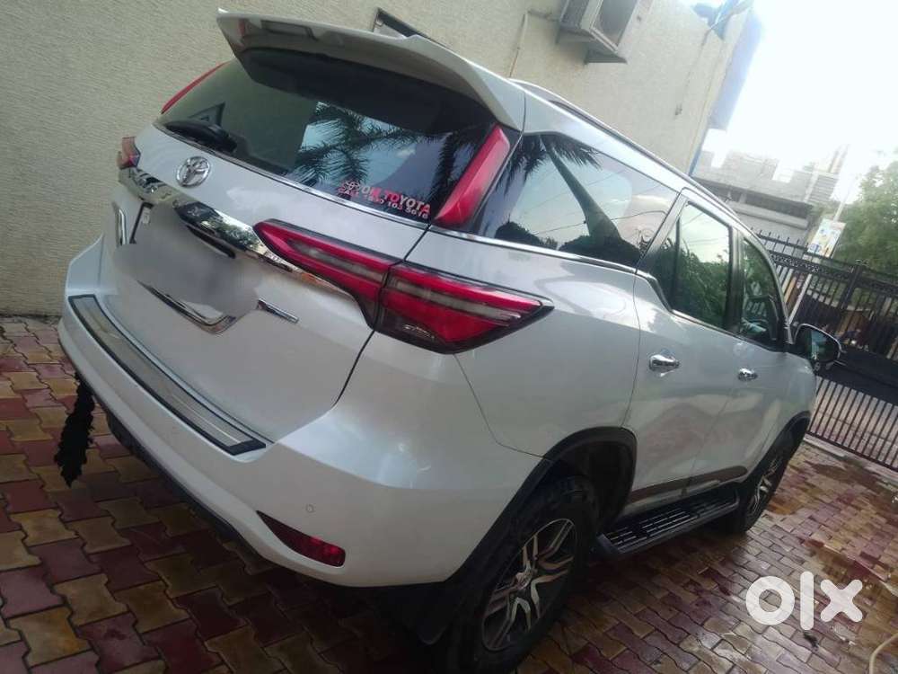 Toyota Fortuner [2021-ongoing] 2.8 2wd Diesel At, 2023, Diesel