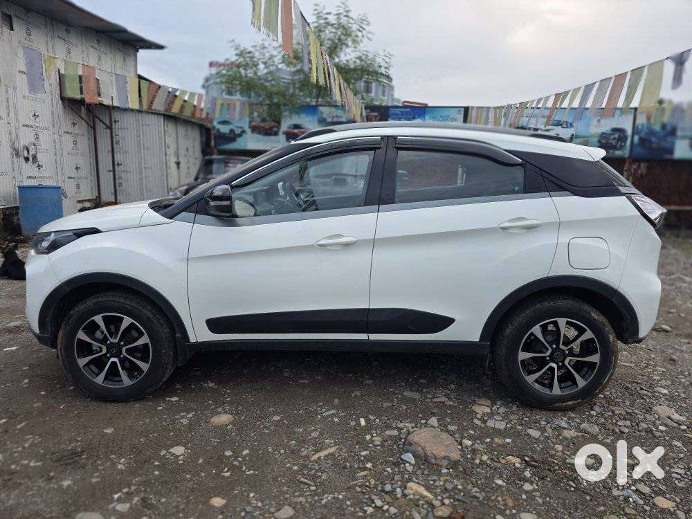 Tata Nexon 1.2 Revotron Xz Plus, 2020, Petrol