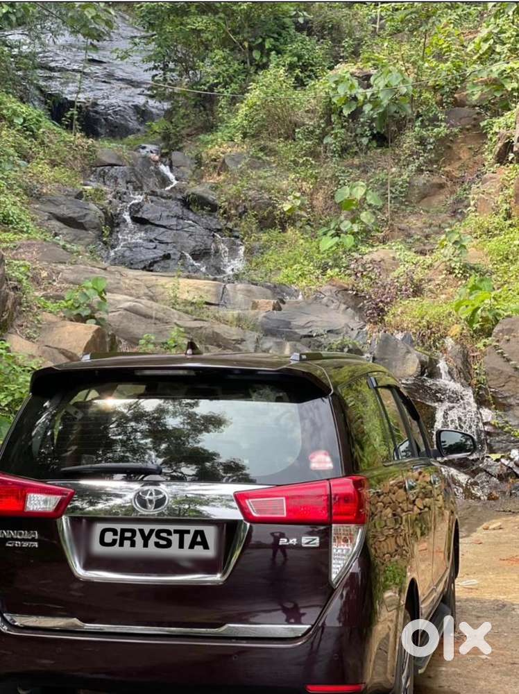 Toyota Innova Crysta Diesel 2021