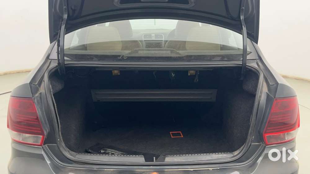 Volkswagen Vento 1.2l Tsi Highline Plus At Petrol, 2017, Petrol