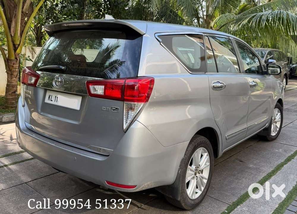 Toyota Innova Crysta 2.8z Automatic, 2016, Diesel