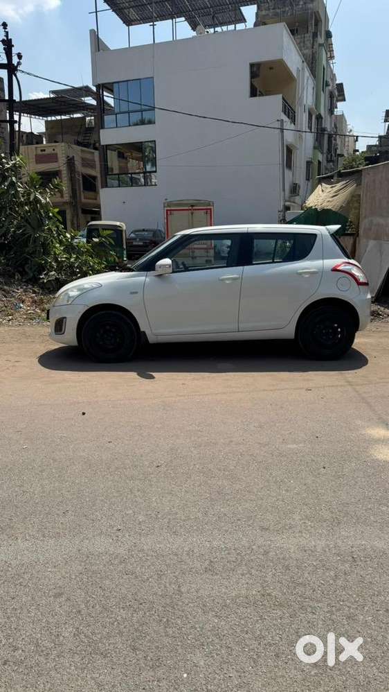 Maruti Suzuki Swift 2015 Diesel Well Maintained