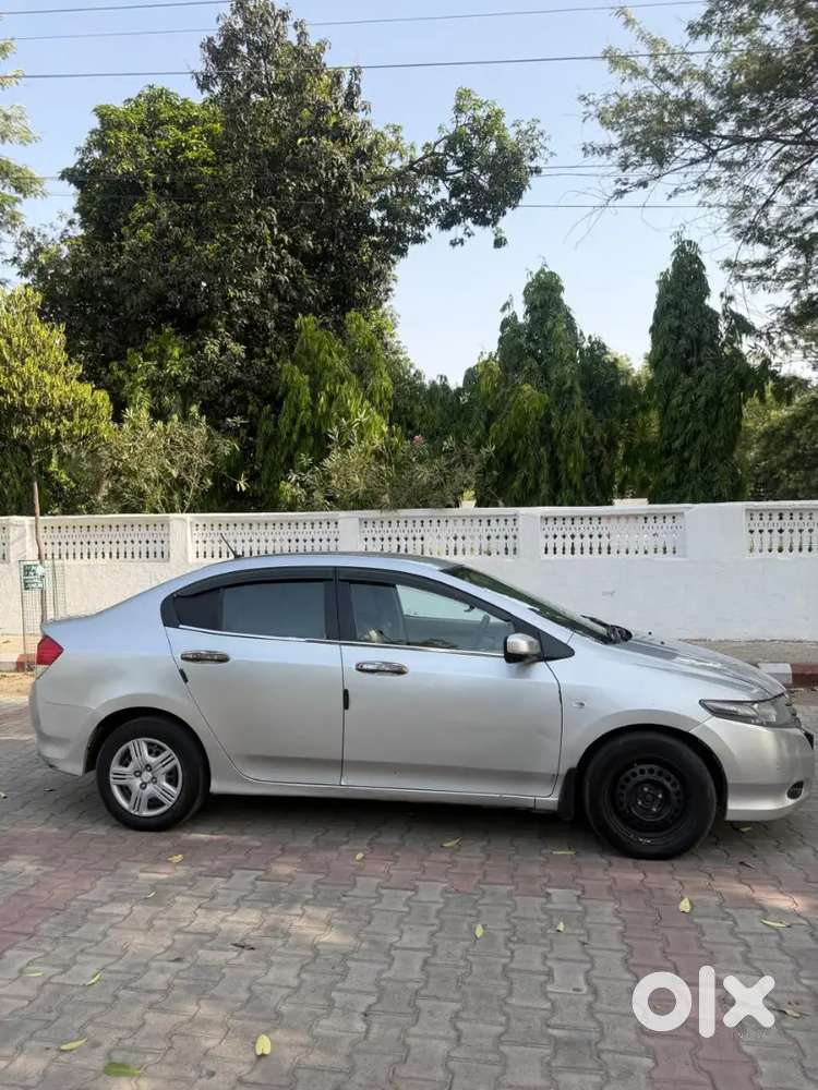 Honda City Ivtec 2011 Model Good. Condition Led Light Boofer System Ss