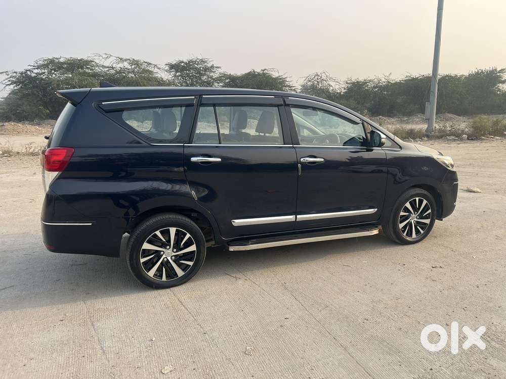 Toyota Innova Crysta