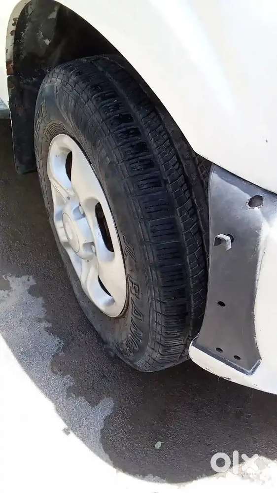 Mujche Gari Bechna Hai