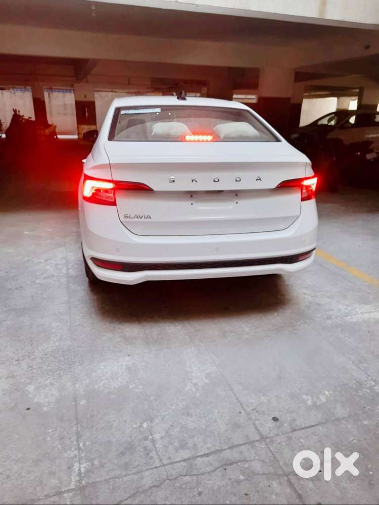 Skoda Slavia Ambition 1.0 Mt 2022 / 7k Driven