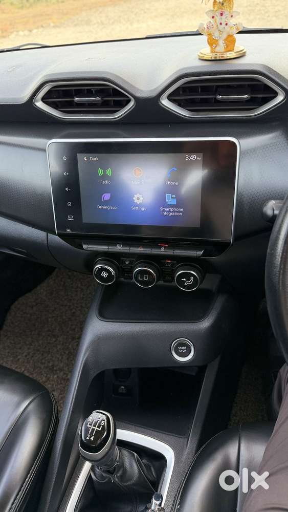 Nissan Magnite 1.0 Xv Premium, 2021, Petrol