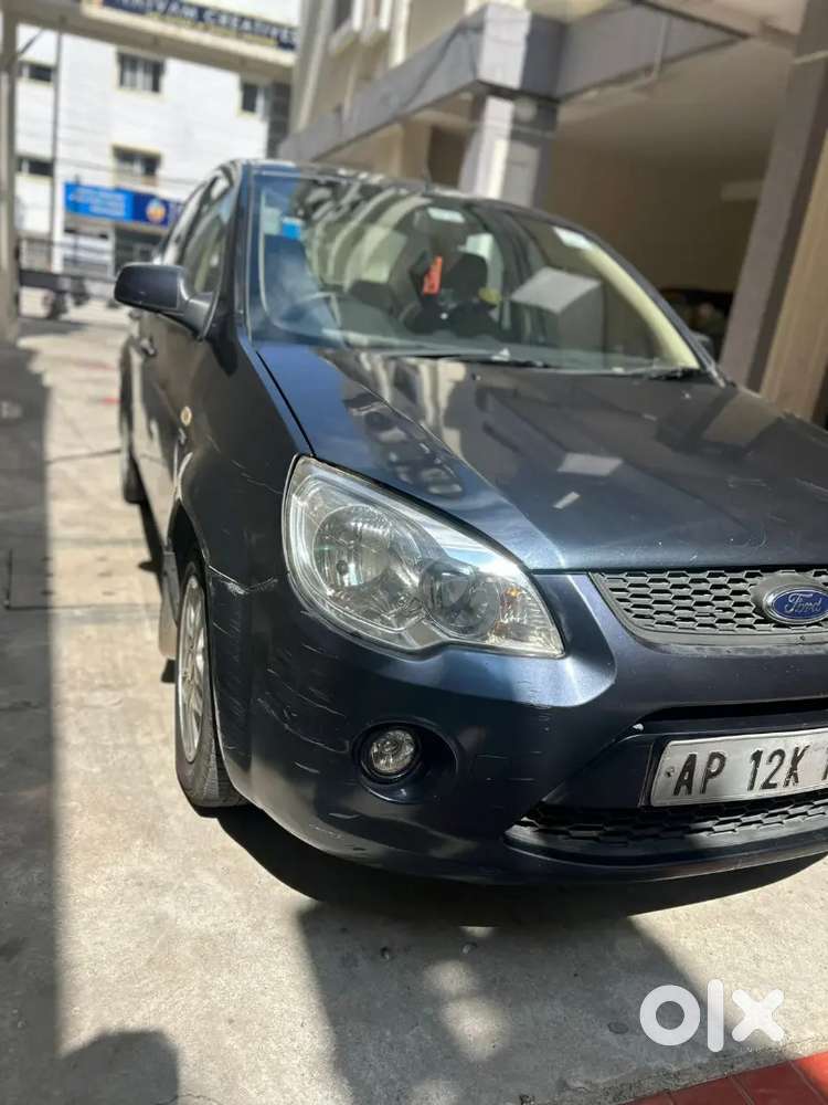 Ford Fiesta 1.4 Zxi 2010