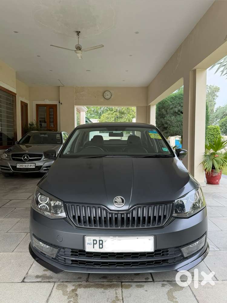 Skoda Rapid 1.0 Matte 2022