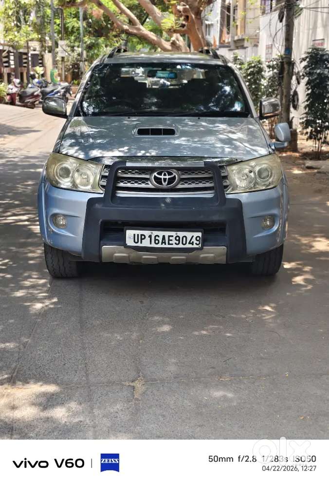 Toyota Fortuner 4x4 2011 Manual8