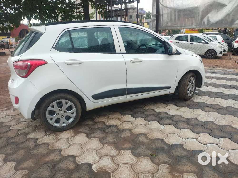 Hyundai Grand I10 1.2 Kappa Sportz Option, 2015, Petrol