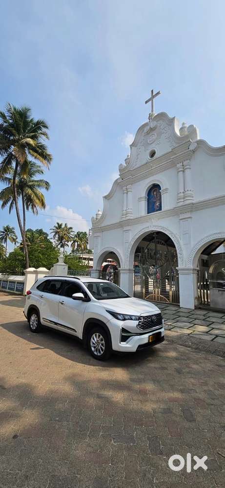 Toyota Innova Hycross 2024 Excellent Condition Immediate Sale