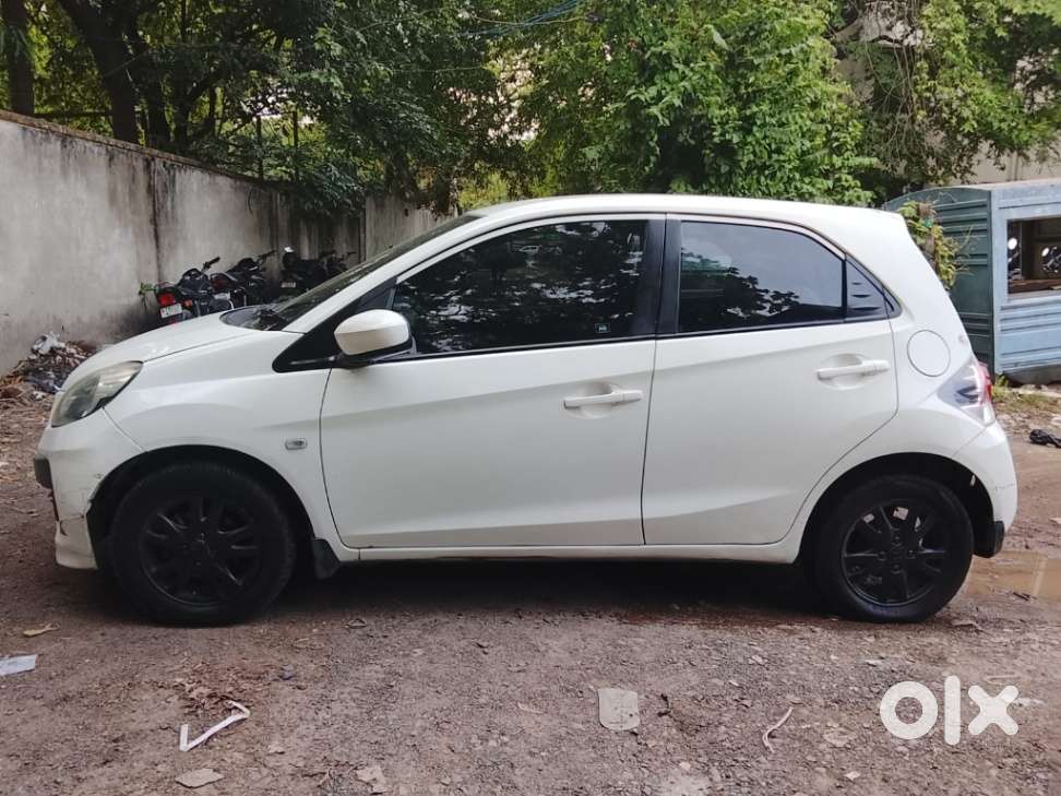 Honda Brio V Automatic, 2013, Petrol
