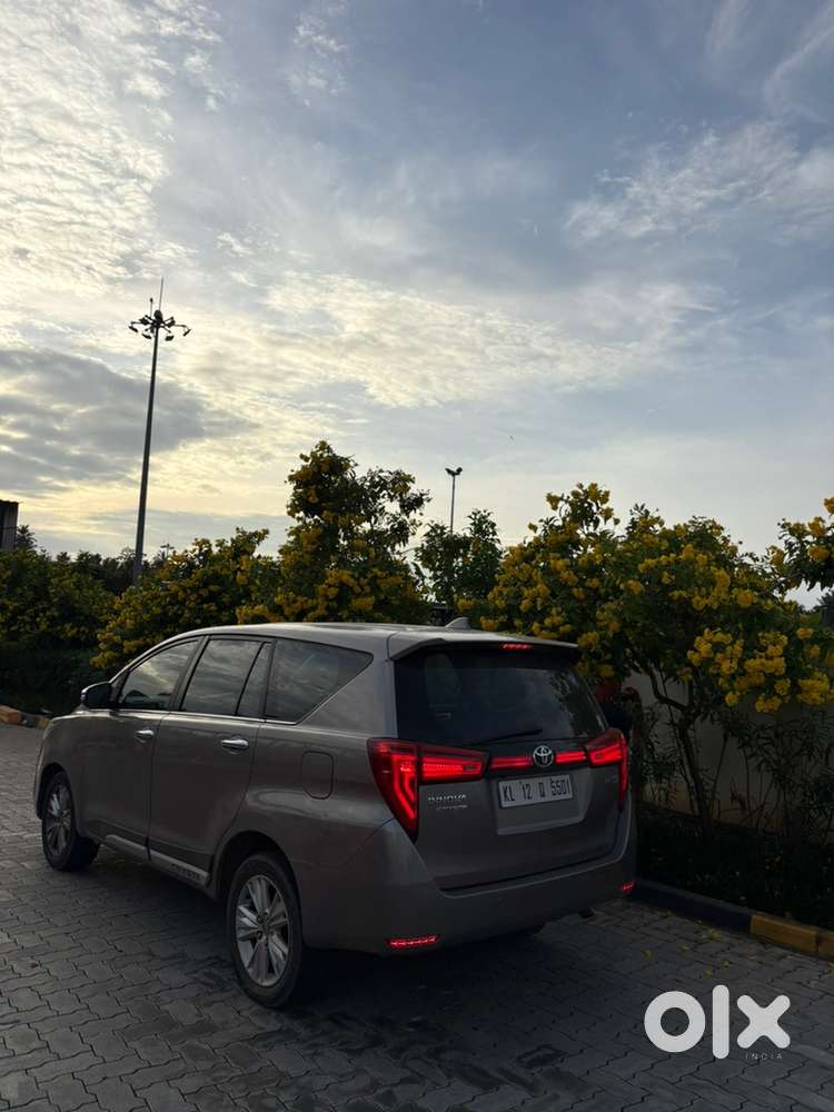 Toyota Innova Crysta 2019 Diesel 120000 Km Driven
