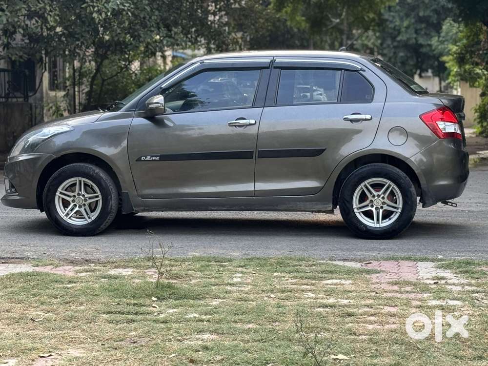 Maruti Suzuki Swift Dzire Vxi Optional, 2017, Petrol