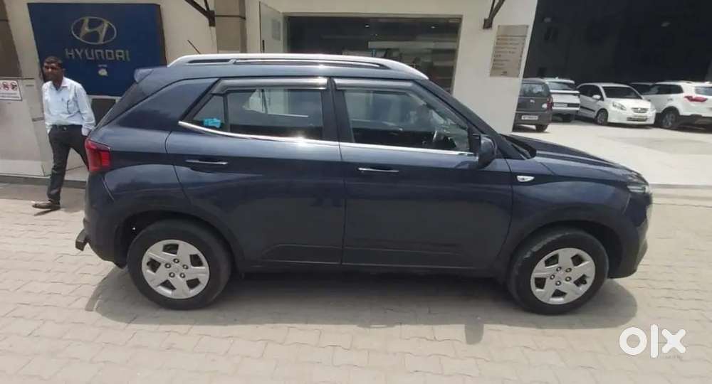 Hyundai Venue 2019 Petrol 54000 Km Driven