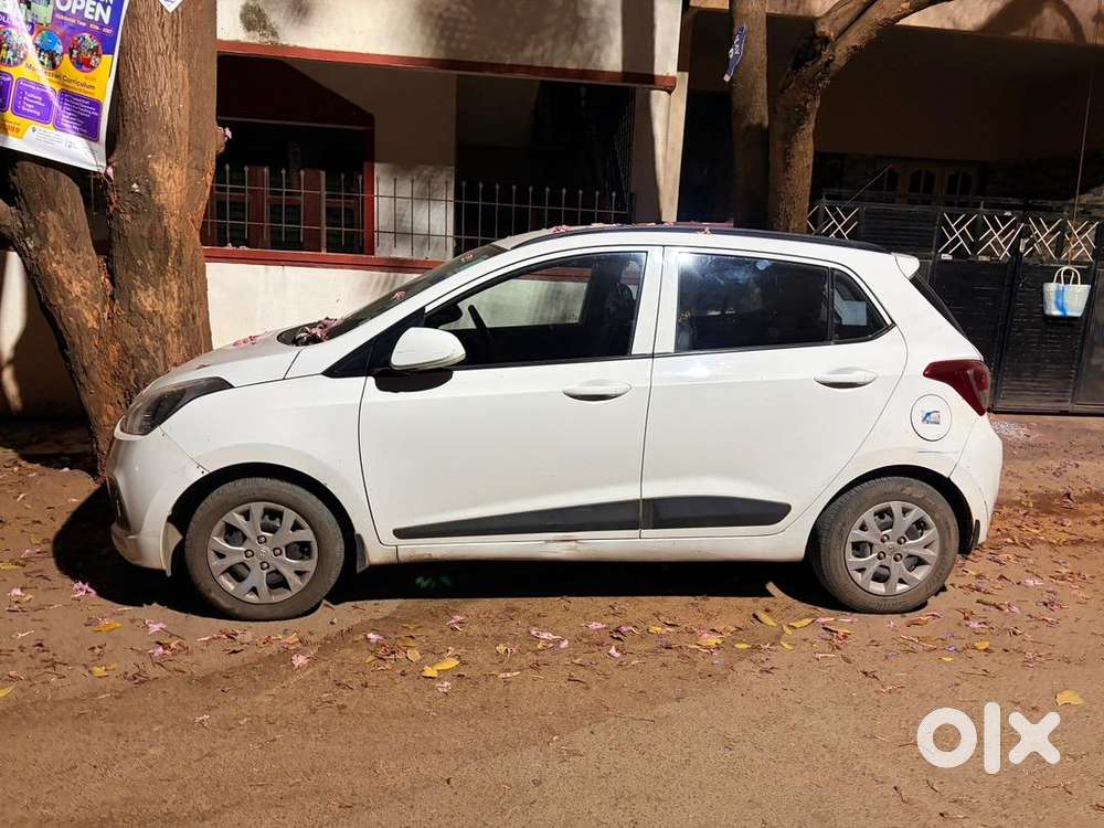 Hyundai Grand I10 2015 Petrol Well Maintained