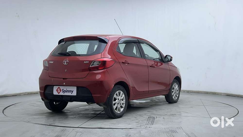 Tata Tiago Xza, 2017, Petrol