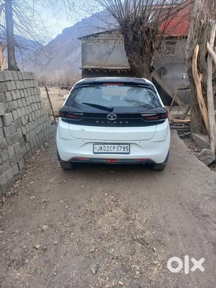Tata Altroz 2020 Petrol Good Condition..2nd Top Model