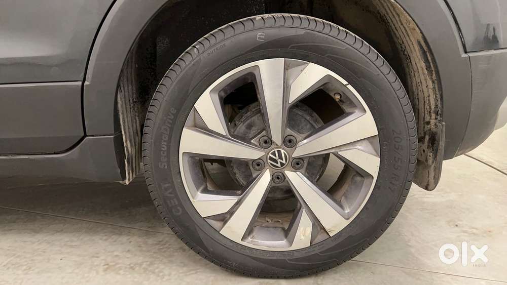 Volkswagen Taigun Topline 1.0 Tsi At (electric Seats), 2022, Petrol