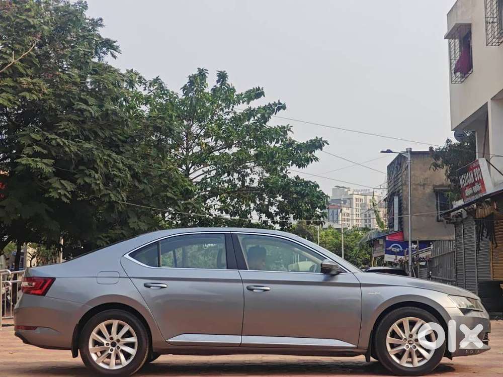 Skoda Superb 2.0 L&k Tsi At, 2020, Petrol