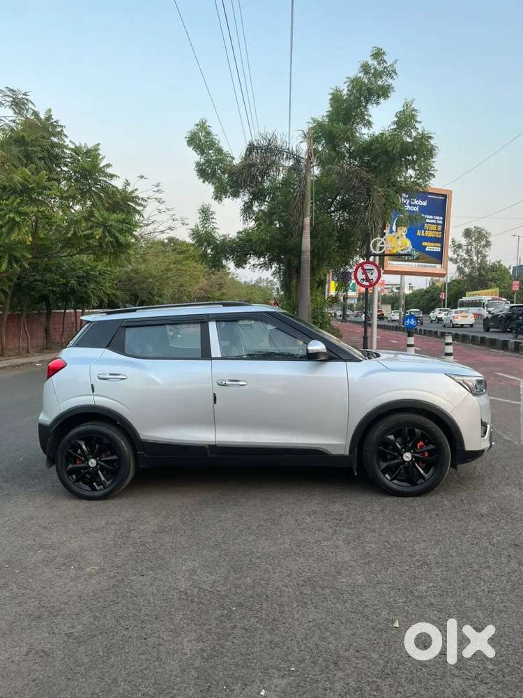 Mahindra Xuv300 W8, 2021, Petrol