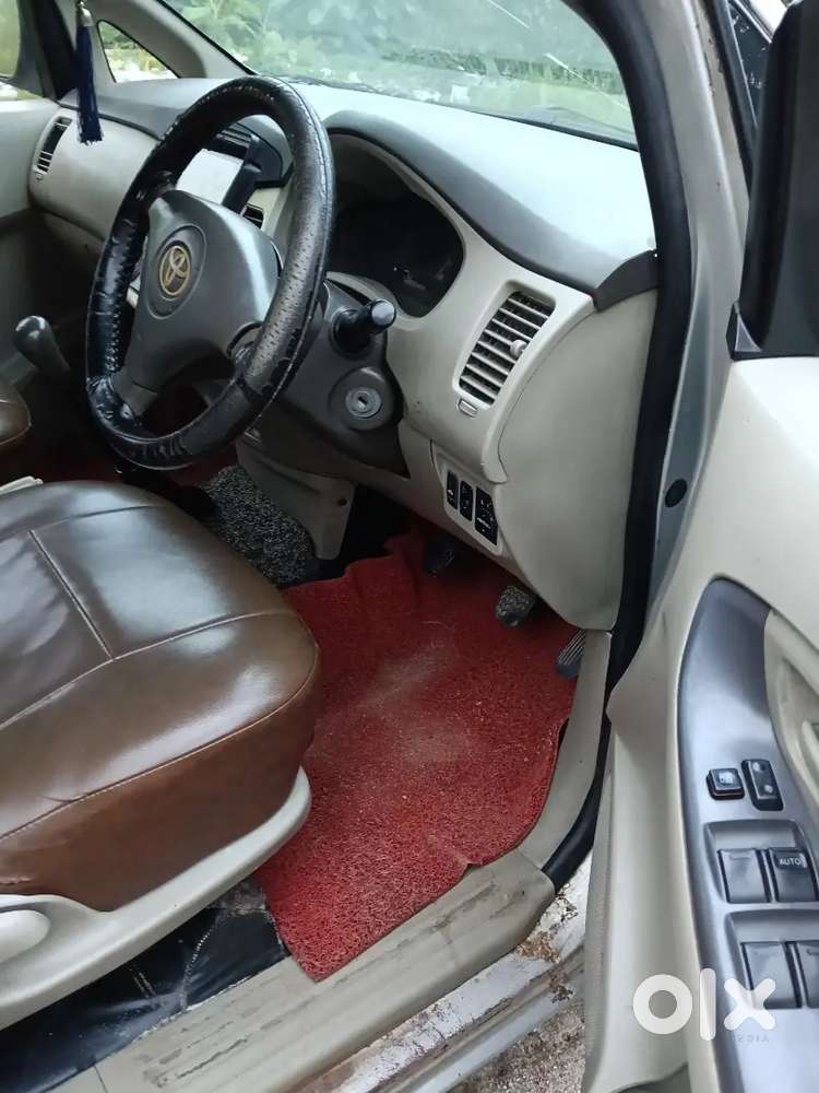 Toyota Innova Diesel 2.5 2011 Last.