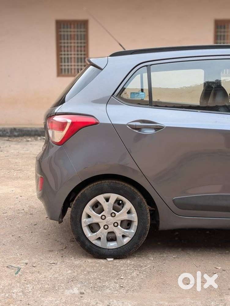 Hyundai Grand I10 2013-2016 Sportz, 2016, Petrol