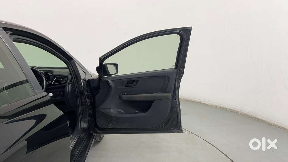 Tata Altroz 1.2 Xz Plus I-turbo Petrol Dark Edition, 2021, Petrol