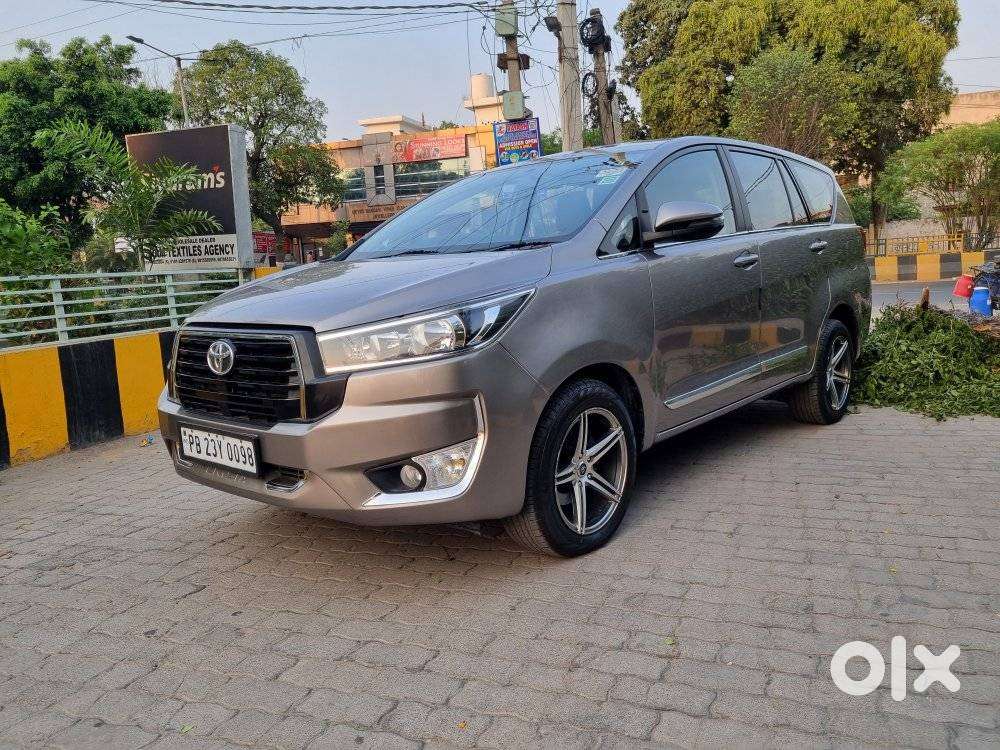 Toyota Innova Crysta 2.4 G Mt 7 Str, 2019, Diesel