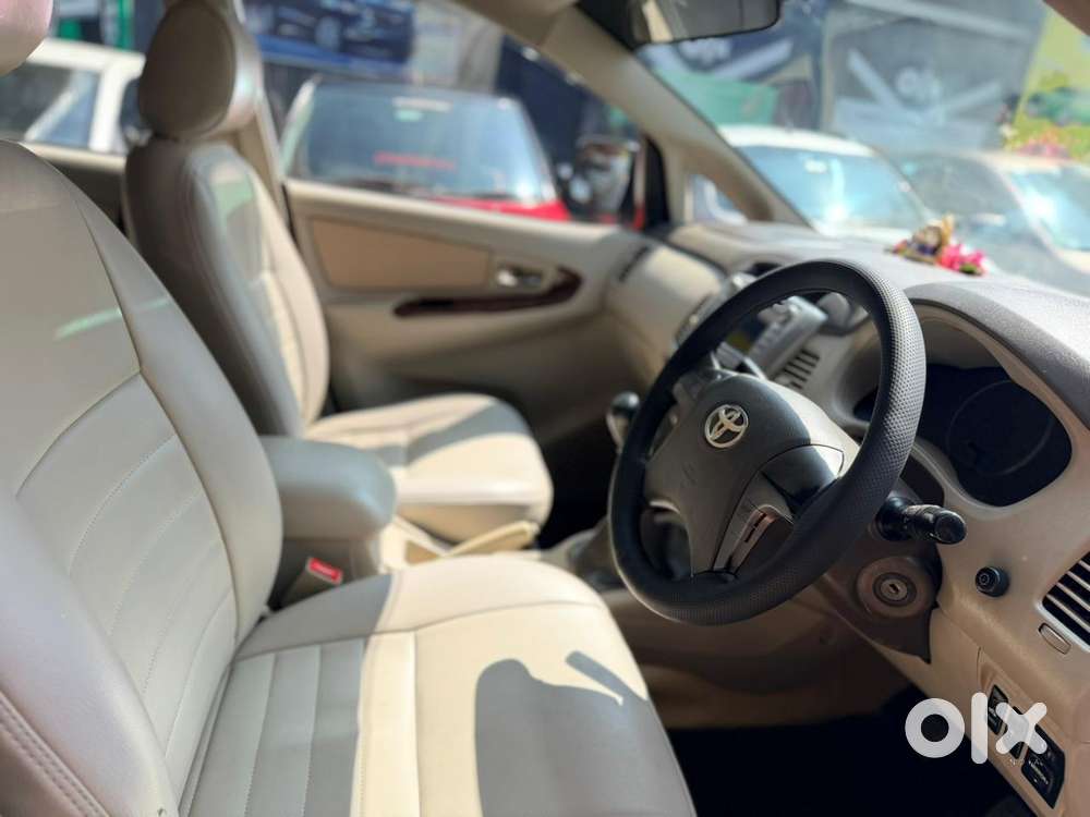 Toyota Innova 2.5 V 7 Str, 2012, Diesel