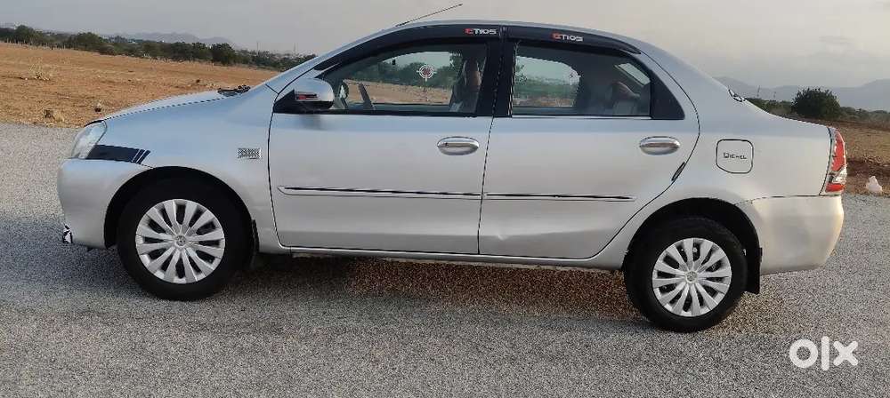 Toyota Etios 2014 4 New Apollo Tyres