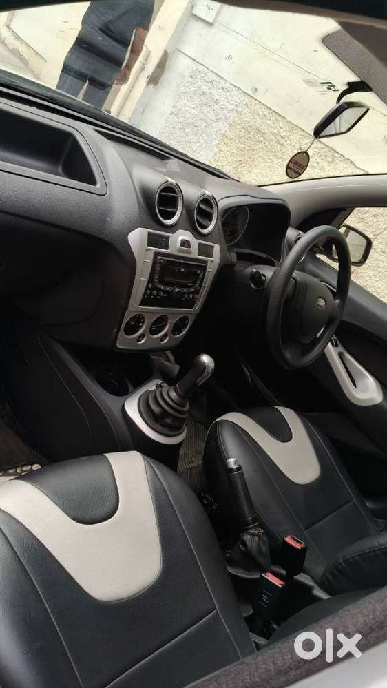 Ford Figo Petrol Zxi, 2012, Petrol