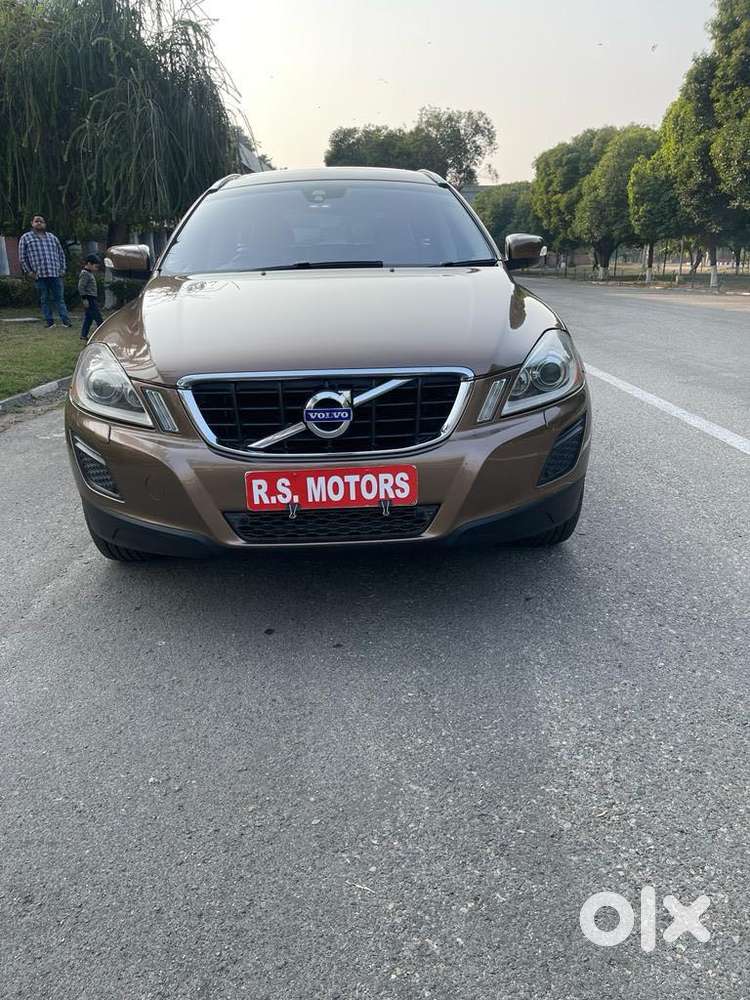Volvo Xc60 D5 Awd Automatic, 2013, Diesel