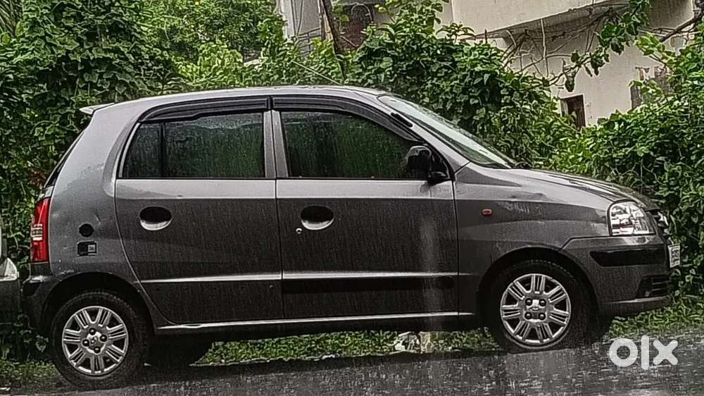 अर्जेंट गाड़ी बिकाऊ है नवंबर 2015 की गाड़ी है केवल 44000 चली है