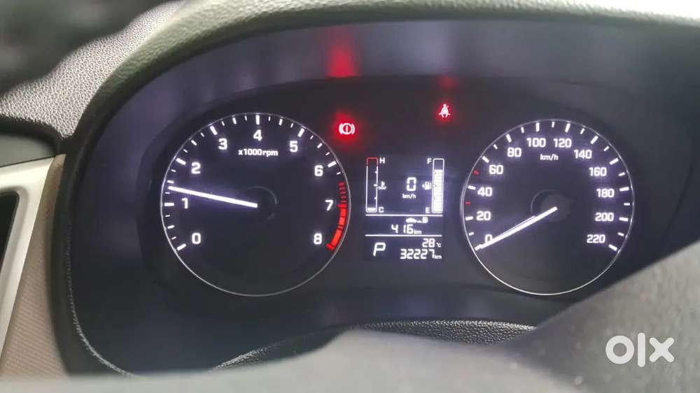Hyundai Creta Petrol 32200km Driven