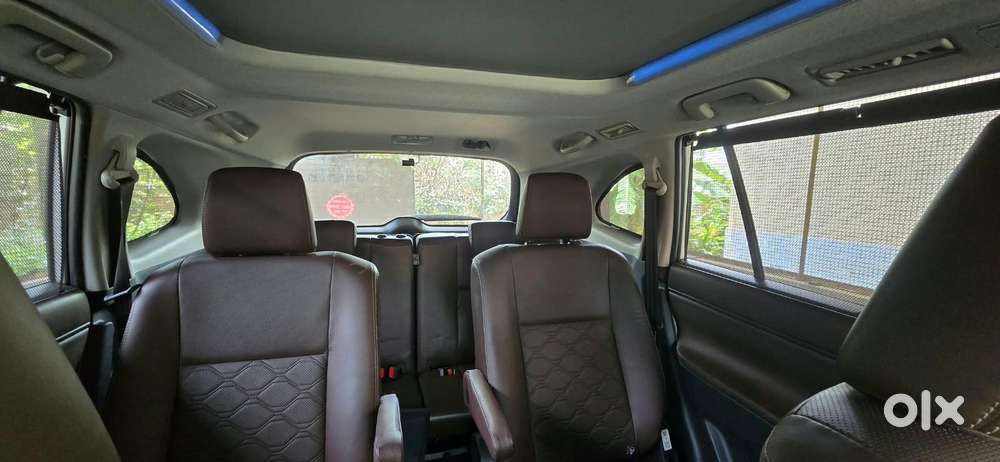 Toyota Innova Hycross 2.0 Zx Hybrid 7 Str, 2024, Petrol