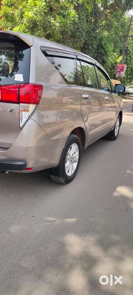 Toyota Innova Crysta 2.4 Zx Mt, 2017, Diesel