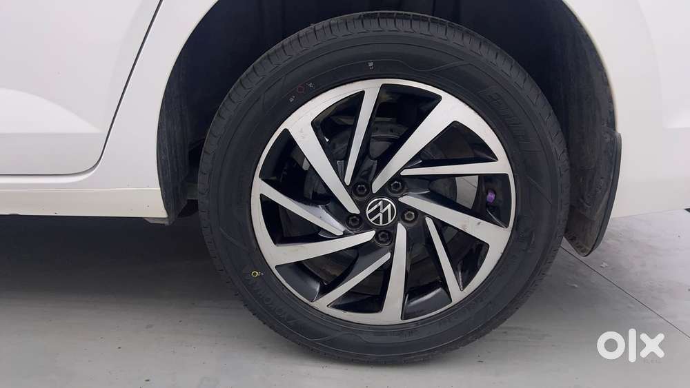 Volkswagen Virtus Highline Plus 1.0 Tsi At, 2022, Petrol